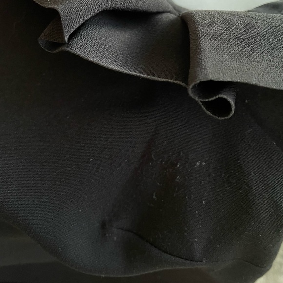 Ted Baker Siiara Frill Cold Shoulder Dress, black size 0 - Picture 9 of 9